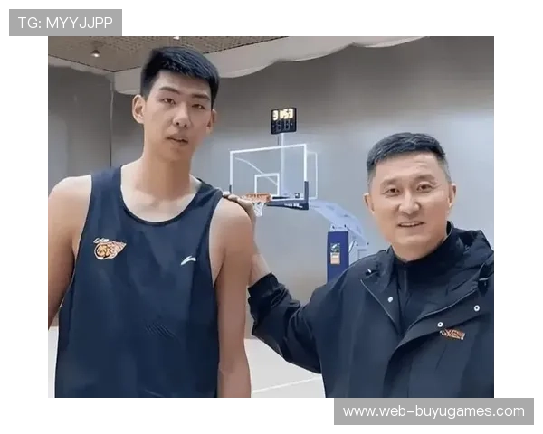 王奕博正式加盟青岛，填补杨瀚森离队空缺